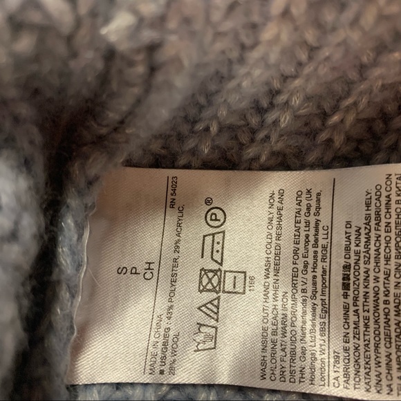 Banana Republic light blue sweater - Picture 5 of 7